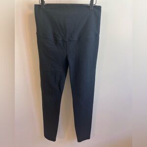 EUC GapFit Maternity Performance Cotton Leggings